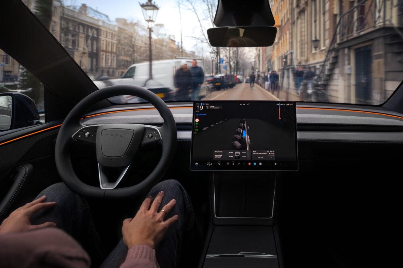 Tesla FSD — dane unijne